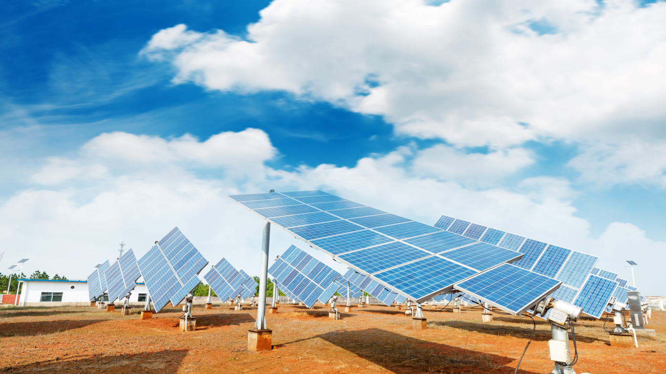 Solar panels - tracking system
